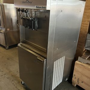 Electrofreeze Soft Serve Ice Cream Machine -208v 1 Phase Water Cooled 4000EP-137