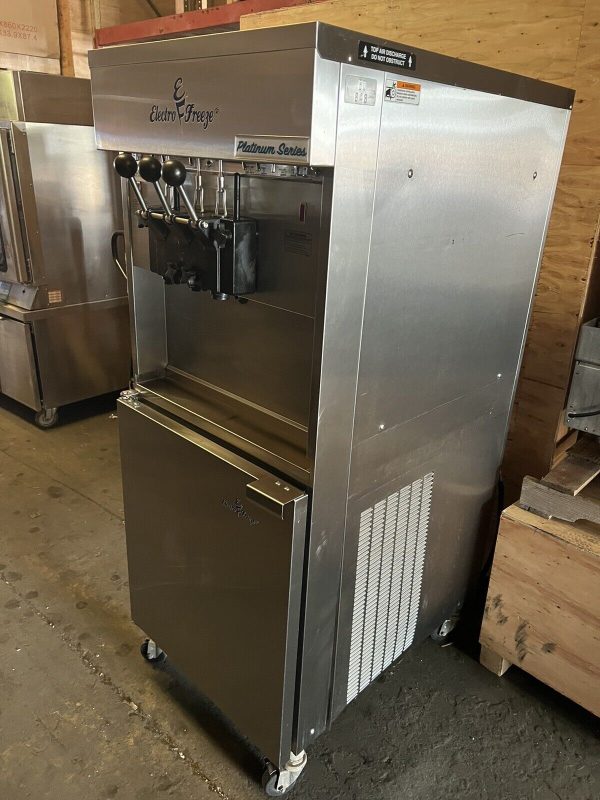 Electrofreeze Soft Serve Ice Cream Machine -208v 1 Phase Water Cooled 4000EP-137