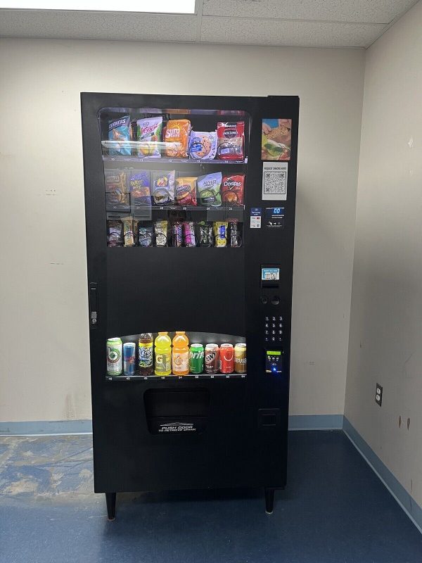 Futura Combo Vending Machine