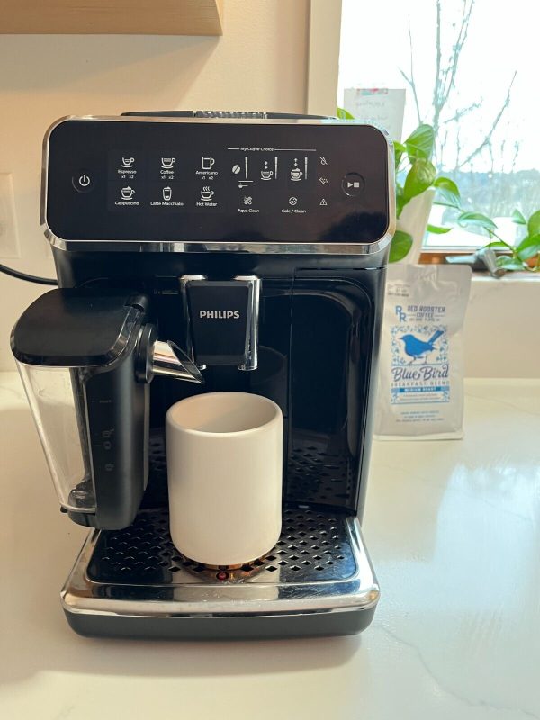 Philips 3200 LatteGo Super-Automatic Espresso Machine, Black - EP3241/54