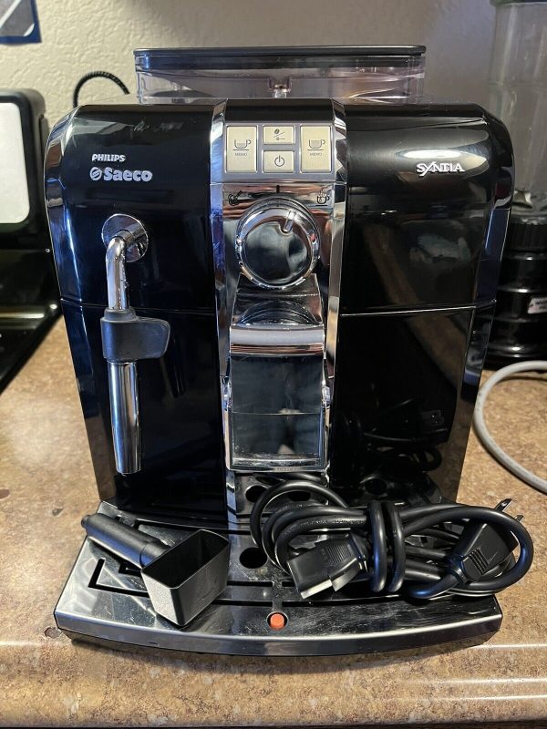 Saeco Syntia Espresso Coffee Machine Model HD8833
