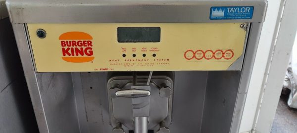 TAYLOR ICE CREAM MILK SHAKE MACHINE BURGER KING MODEL H63-33 Heat Treatment